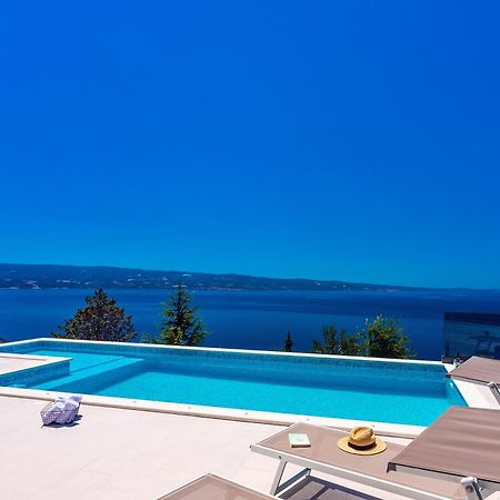 Villa Belvedere With Heated Pool, Billiards, Media Room, Sea Views,10 Pax Omiš Exterior foto