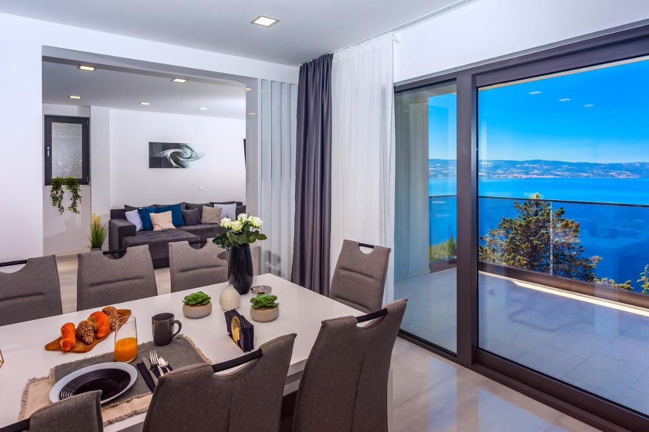 Villa Belvedere With Heated Pool, Billiards, Media Room, Sea Views,10 Pax Omiš Exterior foto