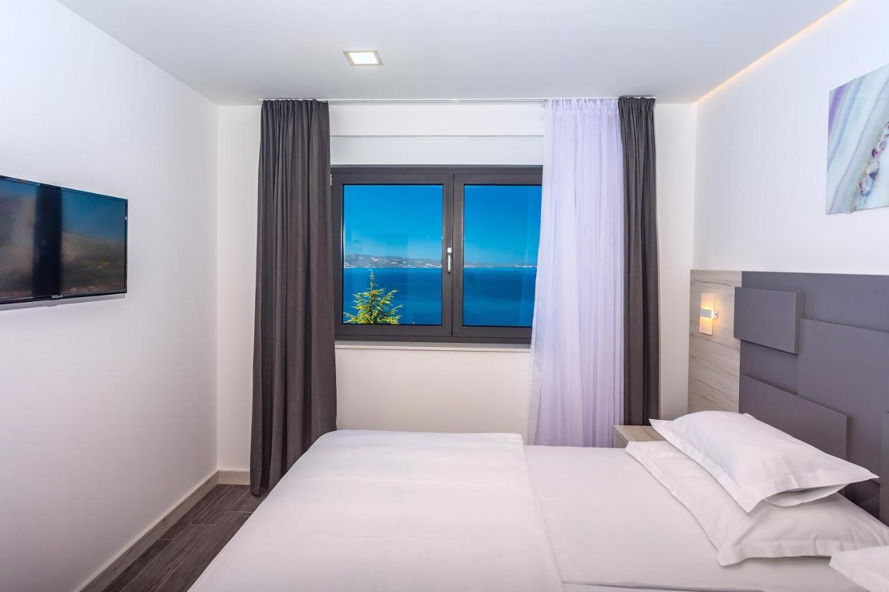 Villa Belvedere With Heated Pool, Billiards, Media Room, Sea Views,10 Pax Omiš Exterior foto