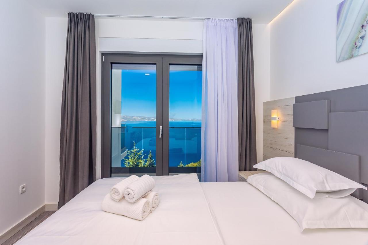 Villa Belvedere With Heated Pool, Billiards, Media Room, Sea Views,10 Pax Omiš Exterior foto