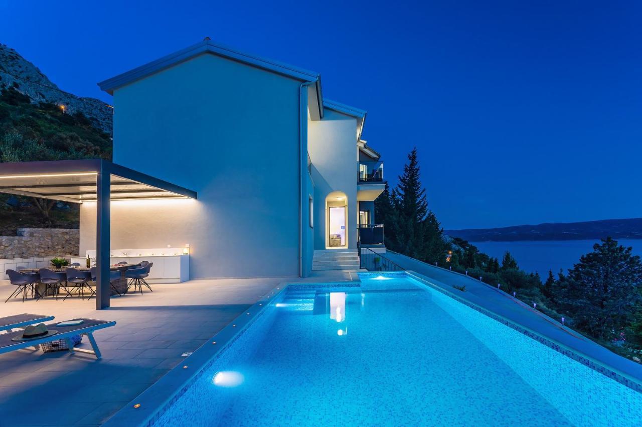 Villa Belvedere With Heated Pool, Billiards, Media Room, Sea Views,10 Pax Omiš Exterior foto