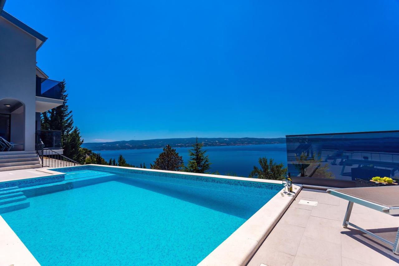 Villa Belvedere With Heated Pool, Billiards, Media Room, Sea Views,10 Pax Omiš Exterior foto