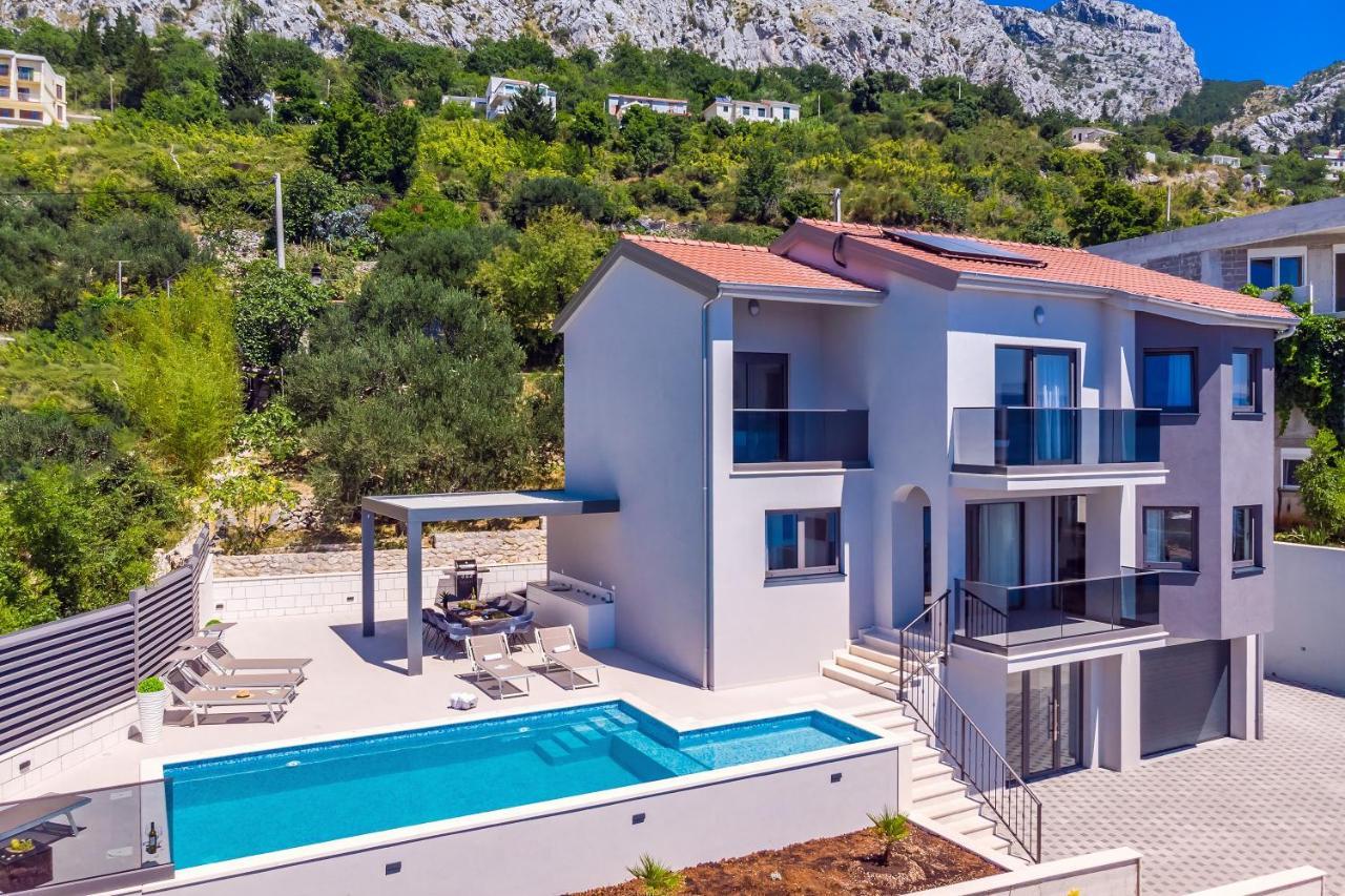 Villa Belvedere With Heated Pool, Billiards, Media Room, Sea Views,10 Pax Omiš Exterior foto